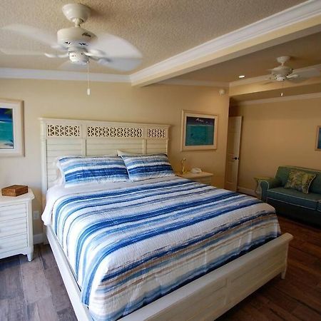 Bahamian Cottage - Heated Pool Walk To The Beach 코코아비치 외부 사진