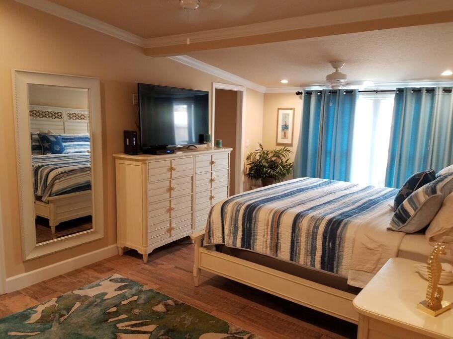 Bahamian Cottage - Heated Pool Walk To The Beach 코코아비치 외부 사진