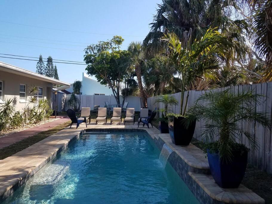 Bahamian Cottage - Heated Pool Walk To The Beach 코코아비치 외부 사진
