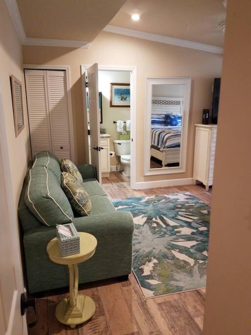 Bahamian Cottage - Heated Pool Walk To The Beach 코코아비치 외부 사진